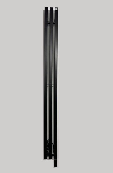 Електричний радіатор Terma TRIGA 1500x130, Black з теном ONE з правої сторони
