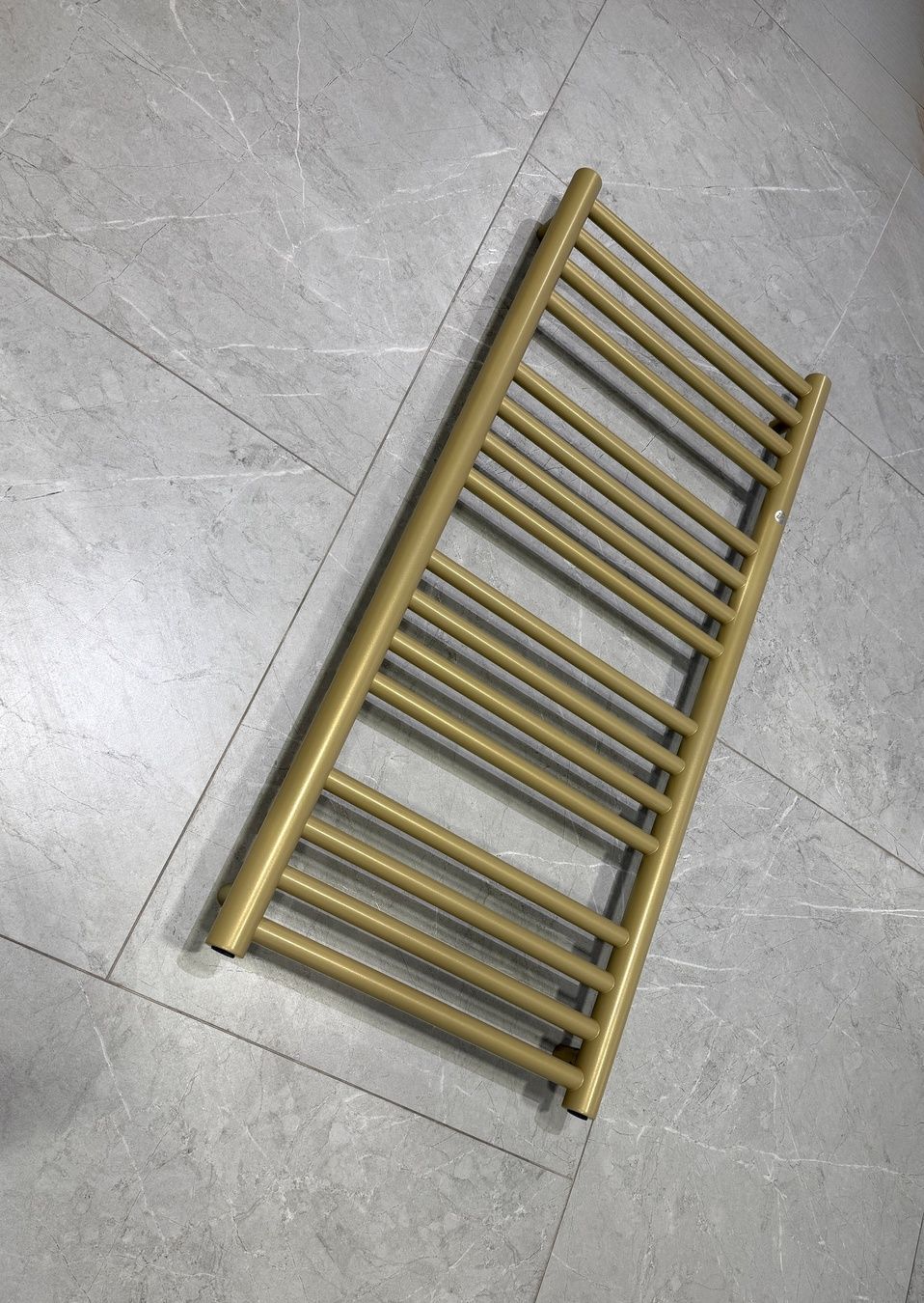 Circo Radiator Рушникосушка електрична Instal Projekt CIRCO 1095x500 Gold C95, з теном ...