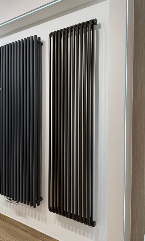 Дизайн-радіатор з нижнім підключенням Terma Delfin 1800x500 mm, Anodic Brown WGDLF180050KABNZX