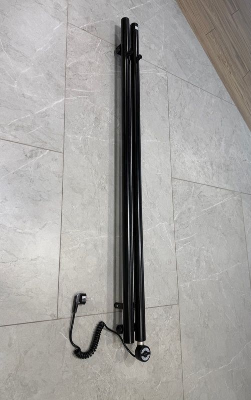 Рушникосушка електрична Terma ROLO HANGER 1400x95 Black mat, тен MOA справа