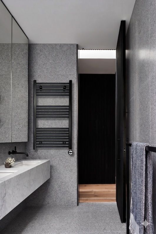 Рушникосушка електрична Terma LEO 1000x500 Black mat, з теном MOA
