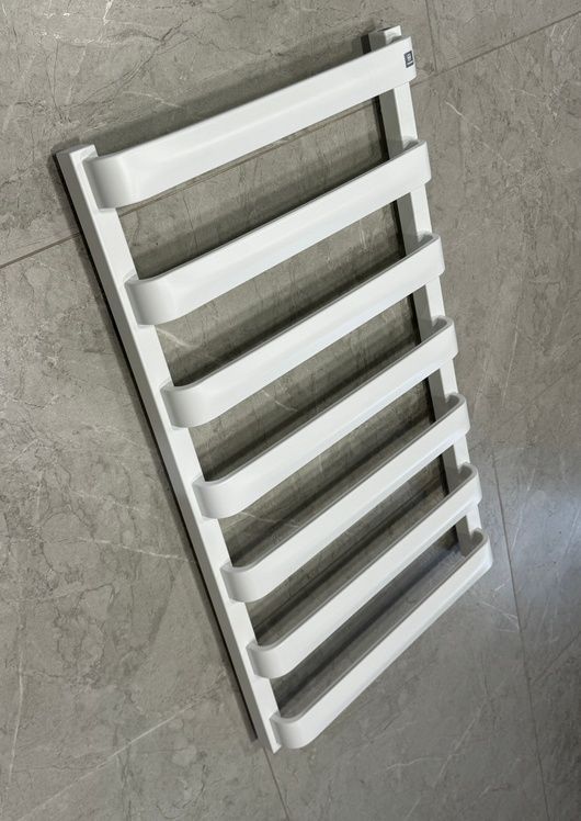 Рушникосушка водяна Terma WIX 850x500, White mat